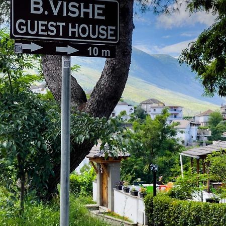 B Vishe Guest House Gjirokastër Buitenkant foto